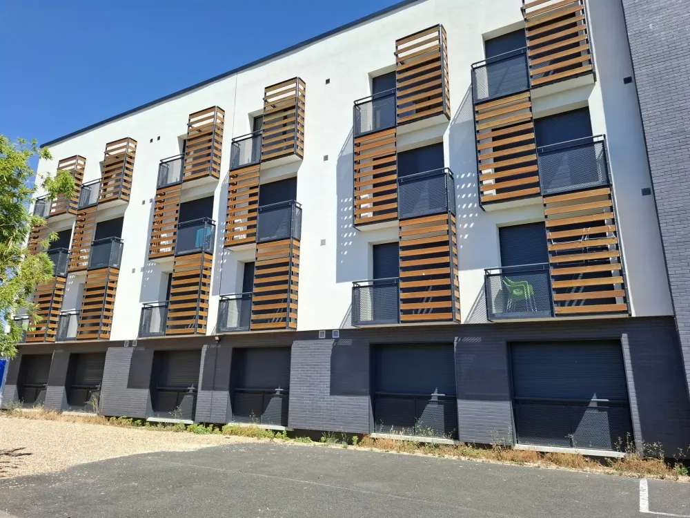 Façade ouest de la résidence
