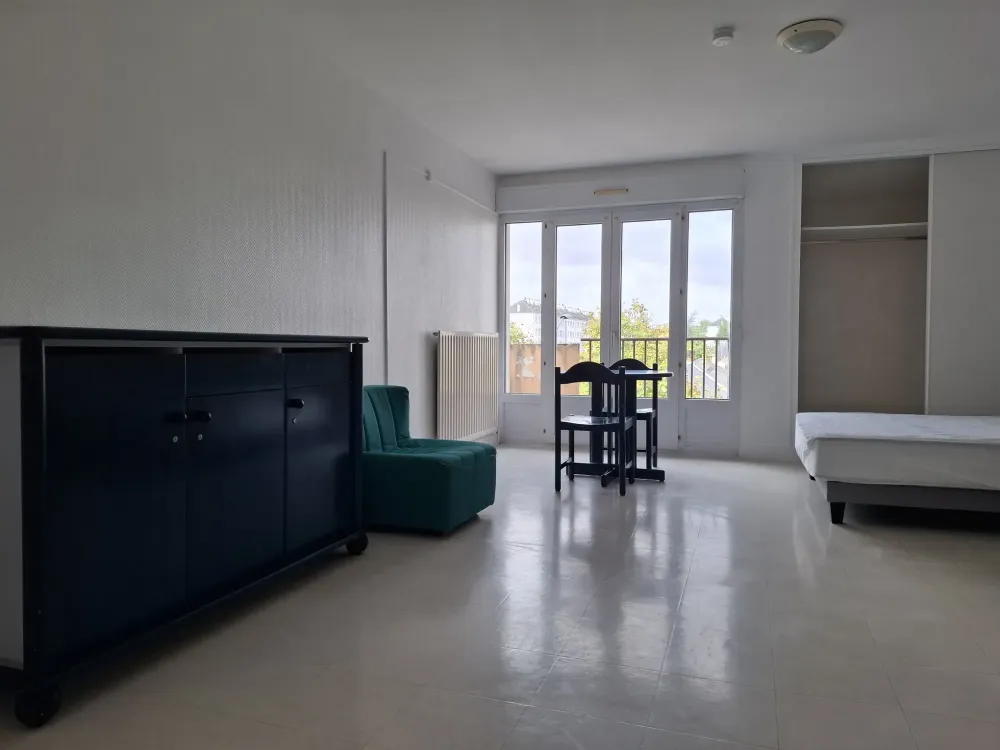 Vue lumineuse depuis un logement de Clémenceau